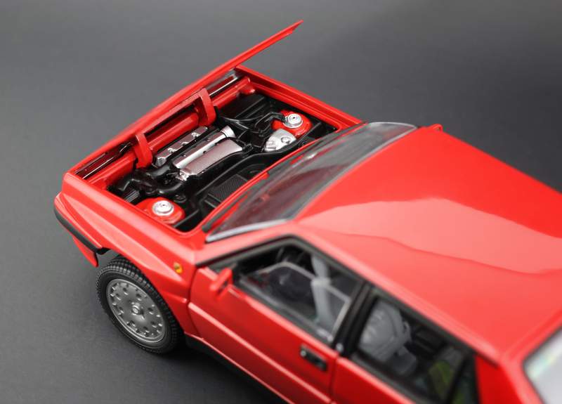 Illustration for article titled LaLD Radcast: Lancia Delta HF integrale 8V